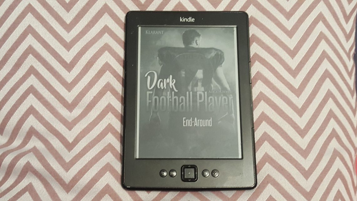 Rezension zu Dark Football Player. End-Around (Football Romance 4)