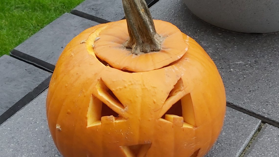 Auslosung der Halloween Gewinnspiele :)